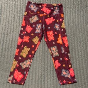 CVG gummy bear capri leggings Medium